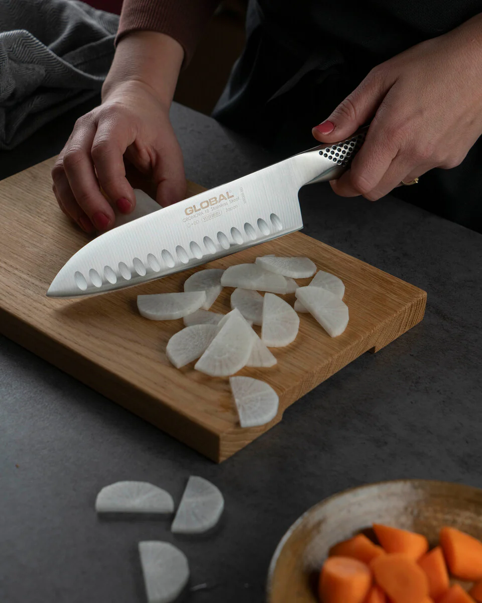 G-80 Fluted Santoku Knife 18cm - Image 3